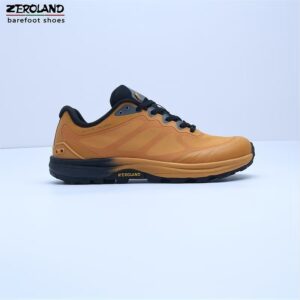 Wide-Toe Trail Running Shoes — Mango