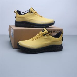 Wide-Toe Trail Running Shoes — Yellow