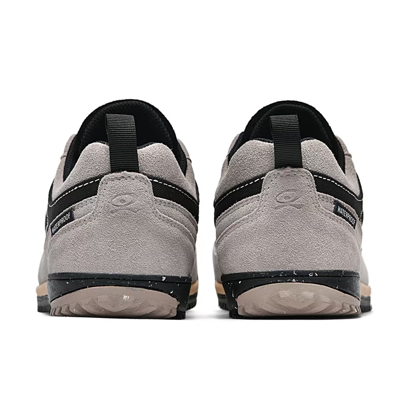 Low-Cut Hiking Shoes — Grey